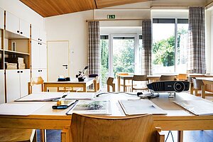 Klassenzimmer im Schullandheim Leinach.