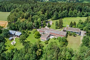 Das Schullandheimgelände aus der Vogelperspektive.